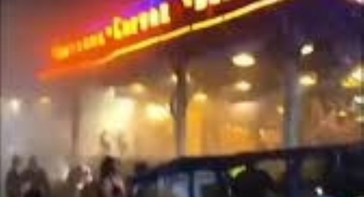 Investigan causas de incendio de restaurante de Ricardo Velarde, exsecretario de Economía (Video)