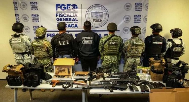 Desmantelan centro de operaciones de célula delictiva y aseguran un arsenal de alto poder en Oaxaca