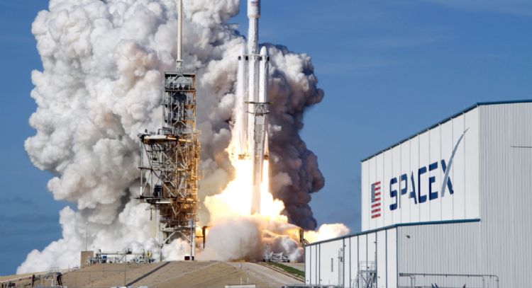 SpaceX presume que puede comprar herramienta de IA Cursor por 60 mil millones de dólares este año