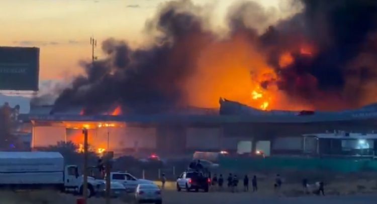 Se incendia bodega de las oficinas de Alimentación para el Bienestar en Zacatecas