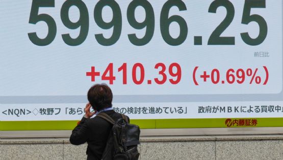 Los futuros de Wall Street retroceden, la guerra con Irán lleva el crudo sobre los 100 dólares