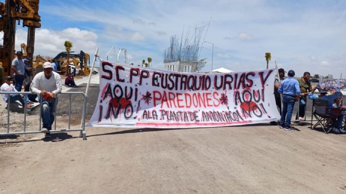 Manifestantes revientan inicio de obra de planta de metanol y hacen huír a Rubén Rocha