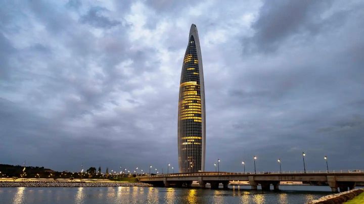 Marruecos inaugura un rascacielos de 700 millones de dólares e impulsa sus ambiciones globales