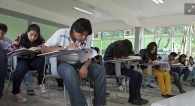 Violencia escolar: más de 140 incidentes desde 2020 impulsan venta de mochilas balísticas