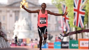 Sebastian Sawe rompe barrera de las 2 horas en maratón y pulveriza el récord mundial por 65 segundos