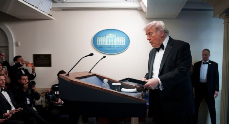 Tras el intento de atentado, Trump pide que se apruebe su faraónico salón de baile