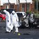 Estalla coche bomba fuera de comisaría de policía en Irlanda del Norte