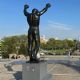 Museo de Filadelfia lleva la estatua de Rocky al interior tras décadas de tensión