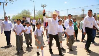 Gobernador Durazo destina la mayor inversión registrada en uniformes escolares; arranca el 6 de mayo