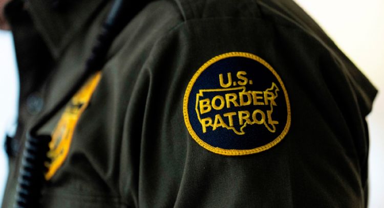 Mexicano se declara culpable de hacerse pasar por agente fronterizo para afectar deportaciones