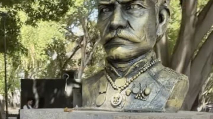 Gobierno de Puebla retira placas de héroes por errores ortográficos e históricos