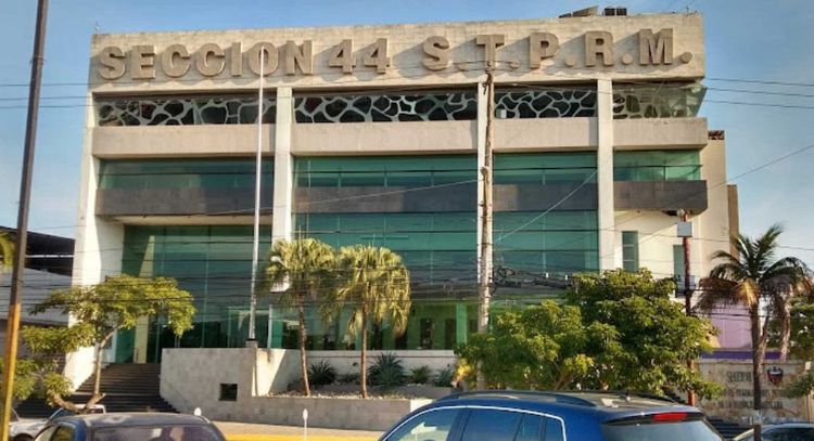 Organización sindical amenaza con movilizaciones si Pemex no ordena suspender descuentos salarial