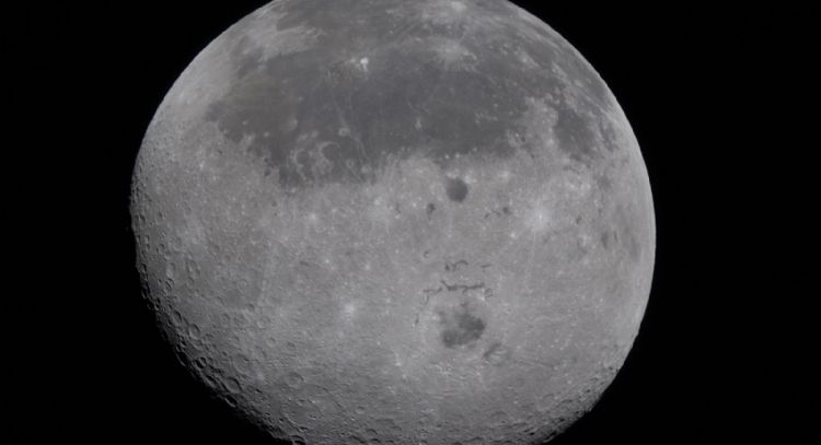 Los astronautas de la misión Artemis II llegan a la cara oculta de la Luna