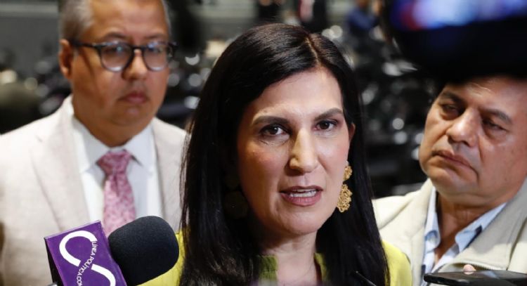 Kenia López rechaza aval para que la UIF bloquee cuentas sin orden judicial