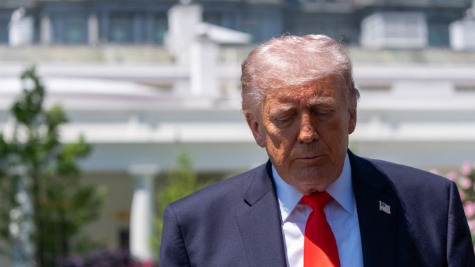 Antes de cumplirse el plazo legal, Trump dice al Congreso que las hostilidades con Irán “terminaron”