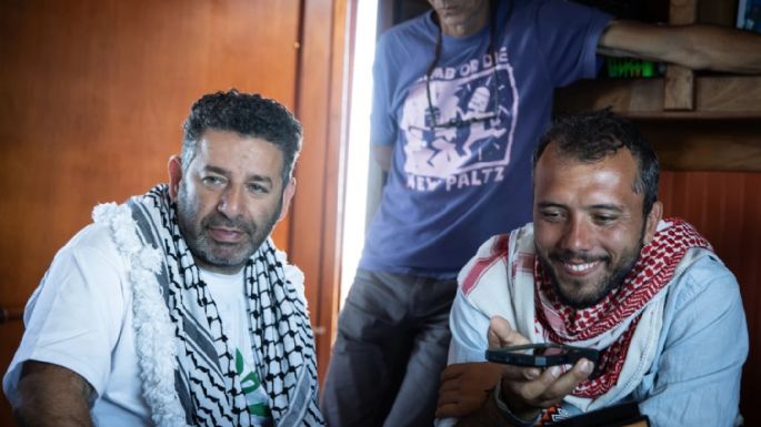 Israel deporta a dos activistas detenidos por liderar una flotilla de ayuda humanitaria a Gaza