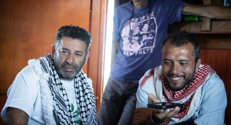Israel deporta a dos activistas detenidos por liderar una flotilla de ayuda humanitaria a Gaza