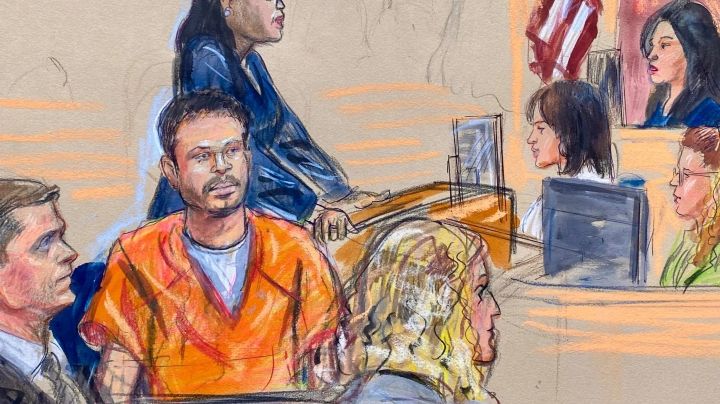 El hombre acusado del ataque durante la cena de corresponsales de la Casa Blanca se declara inocente