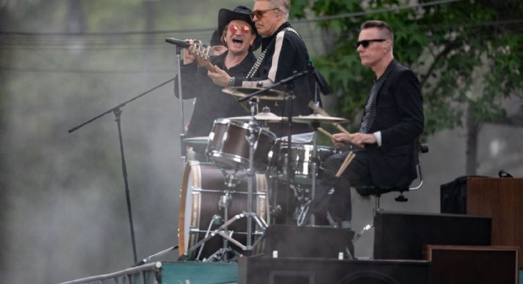 U2 irrumpe en la CDMX y graba su nuevo video musical en el Centro Histórico