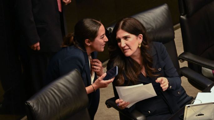 Kenia López Rabadán acusa persecución política contra Maru Campos