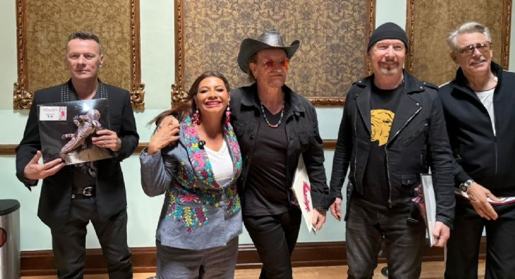 Clara Brugada “ajolotiza” a U2; los invita a tocar en el Zócalo de la CDMX (Video)