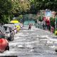 Tubería rota provoca megafuga de agua en Iztapalapa