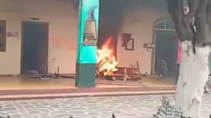 Con quemas en alcaldía de Chilchota, Michoacán, comuneros protestan por inseguridad
