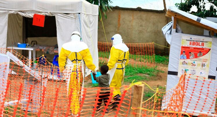 Confirman un nuevo brote de ébola en una remota provincia del Congo; hay 65 muertes registradas