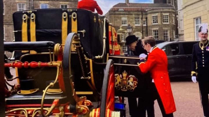 Exhiben a Gertz durante un desfile real en Londres; lo critican en redes