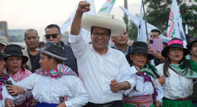 Roberto Sánchez y Fujimori disputarán la presidencia de Perú en segunda vuelta