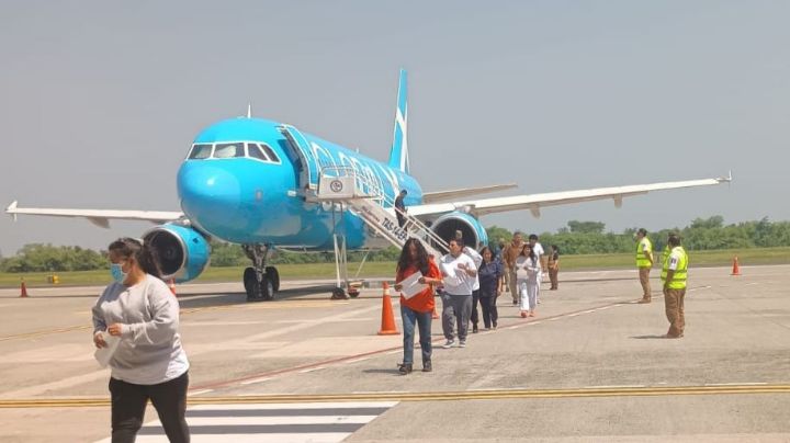 Arriban a Tapachula más de 700 mexicanos deportados desde Estados Unidos en un solo fin de semana