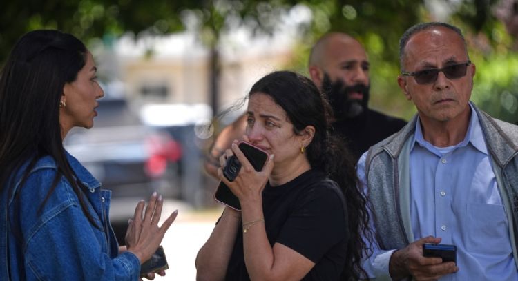 Al menos cinco muertos en un tiroteo en una mezquita en San Diego