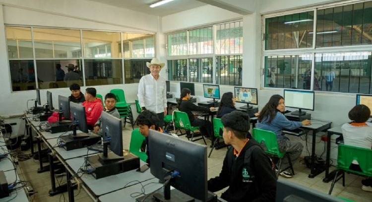 Sonora es la cuarta entidad con menor rezago educativo en México: Gobernador Durazo