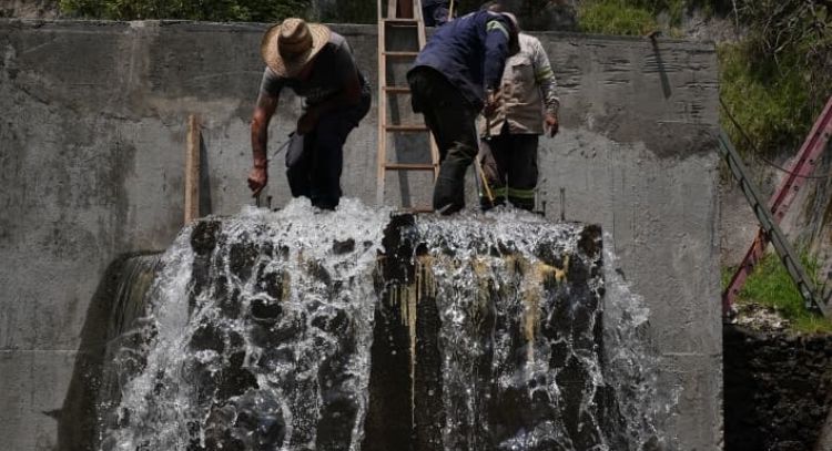 Cuatro días después de la megafuga en Xochimilco y Tlalpan... siguen las reparaciones