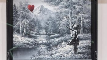 "Niña con globo": Obra de Bansky se vende po17.9 millones de dólares