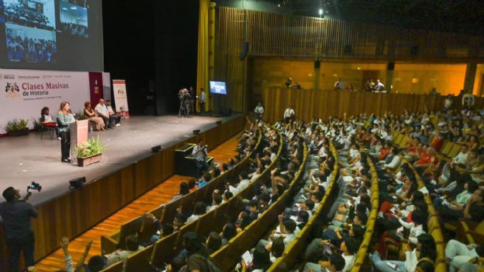 Secihti imparte clase masiva de historia de México a cerca de 20 mil estudiantes en Morelos