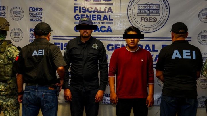 Detienen a director de policía vial de Santa María Atzompa, Oaxaca venta de arma de manera ilegal