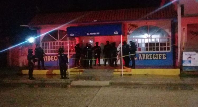 Ataque armado en bar de Coatzacoalcos, Veracruz, deja un hombre muerto y otro herido