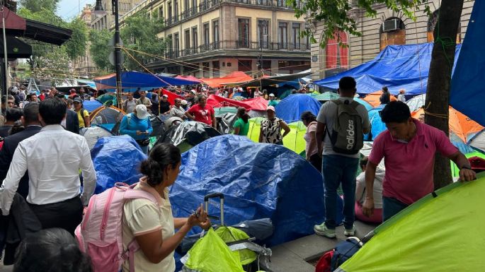 La CNTE instala plantón en 5 de Mayo a 17 días del inicio del Mundial
