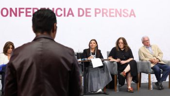Brugada reconoce que fondos para ciclovías se usaron para canchas de futbol del “Mundial Social”