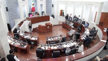 Dos iniciativas buscan reformar las reglas del juego para las elecciones de 2027 en SLP