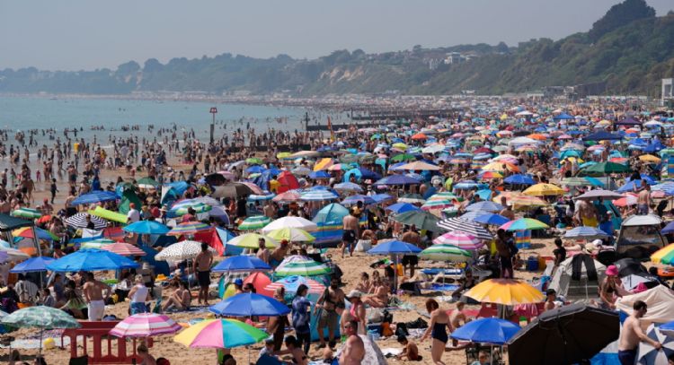 Una ola de calor excepcionalmente temprana rompe récords y causa muertes en Europa