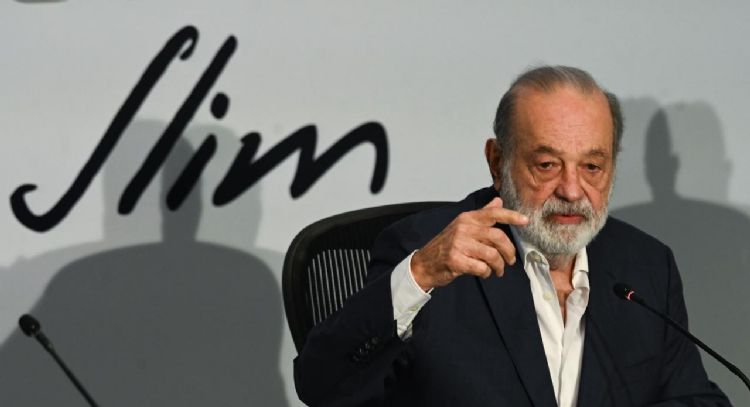 Slim califica de “irracional” la rebaja de Moody’s a la calificación de México