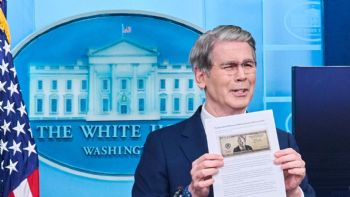El Tesoro de EU impulsa la creación del billete de 250 dólares con la imagen de Trump