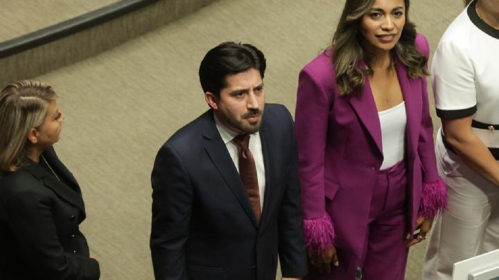 Omar López Campos asume el escaño de Enrique Inzunza en el Senado