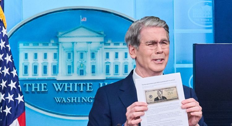 El Tesoro de EU impulsa la creación del billete de 250 dólares con la imagen de Trump