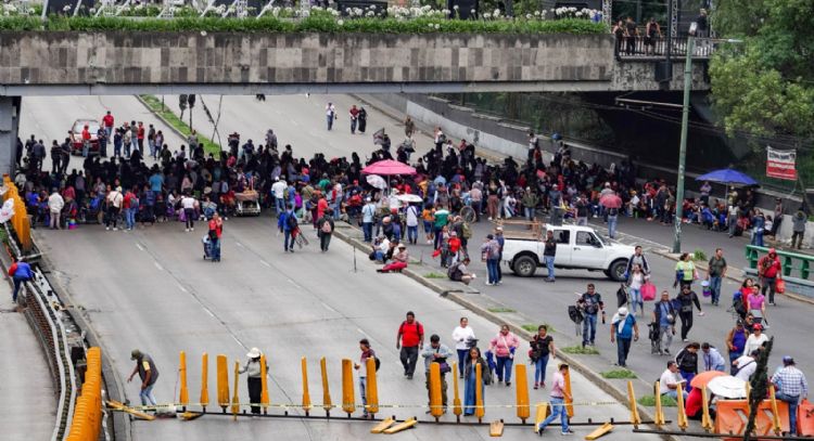 Ante bloqueo en Circuito Interior, la Segob llama a la CNTE a privilegiar el diálogo