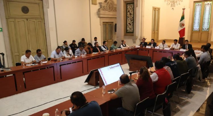 CNTE retoma diálogo con gobierno federal; exige cárcel para edil de Mitla por represión
