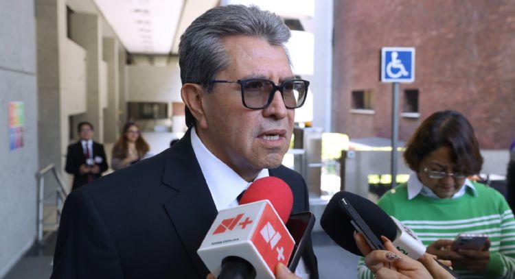 Monreal defiende a Zenyazen Escobar tras su discusión con diputado priista: "No estaba tomado"