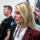 Exsecretaria de Justicia de EU se niega a hablar a legisladores sobre papel de Trump en caso Epstein